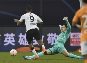 米兰体育官方网站-上海上港接连取胜排名直线上升