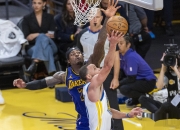 米兰体育官方网站-篮网力克湖人，重回巅峰