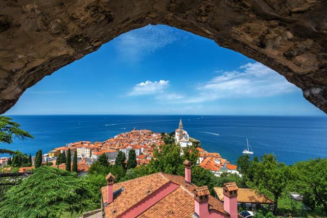 波兰意外输给斯洛文尼亚,遭遇小组赛险境的简单介绍 波兰意外输给斯洛文尼亚,遭遇小组赛险境的简单介绍