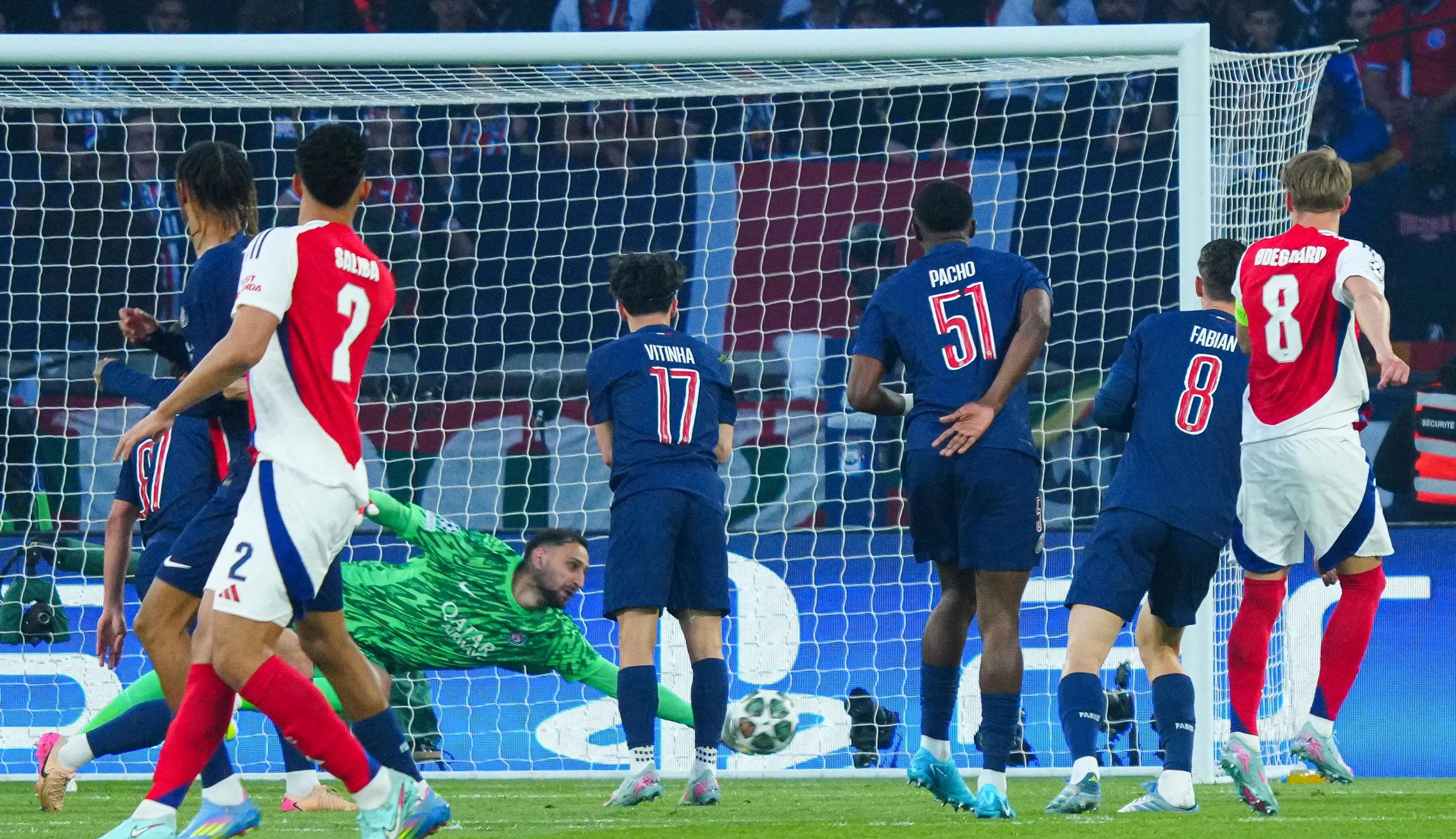 巴黎圣日耳曼狂胜，轻取对手晋级欧冠半决赛