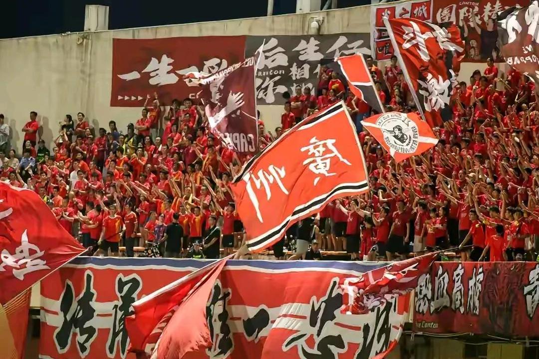 广州主场势如破竹,全队发挥出色 广州主场势如破竹,全队发挥出色