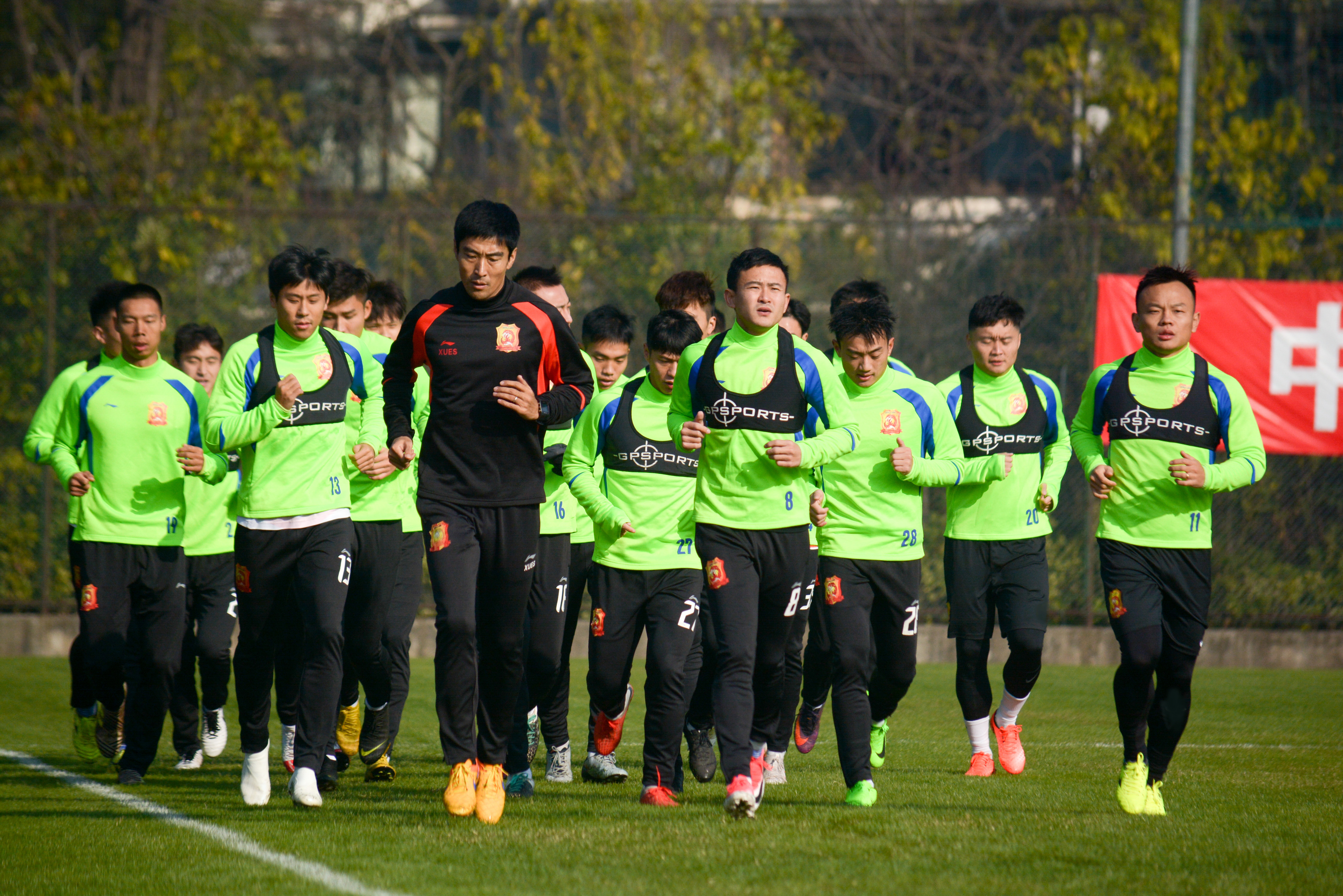 演绎传奇，欧洲球队备战斗志昂扬的简单介绍