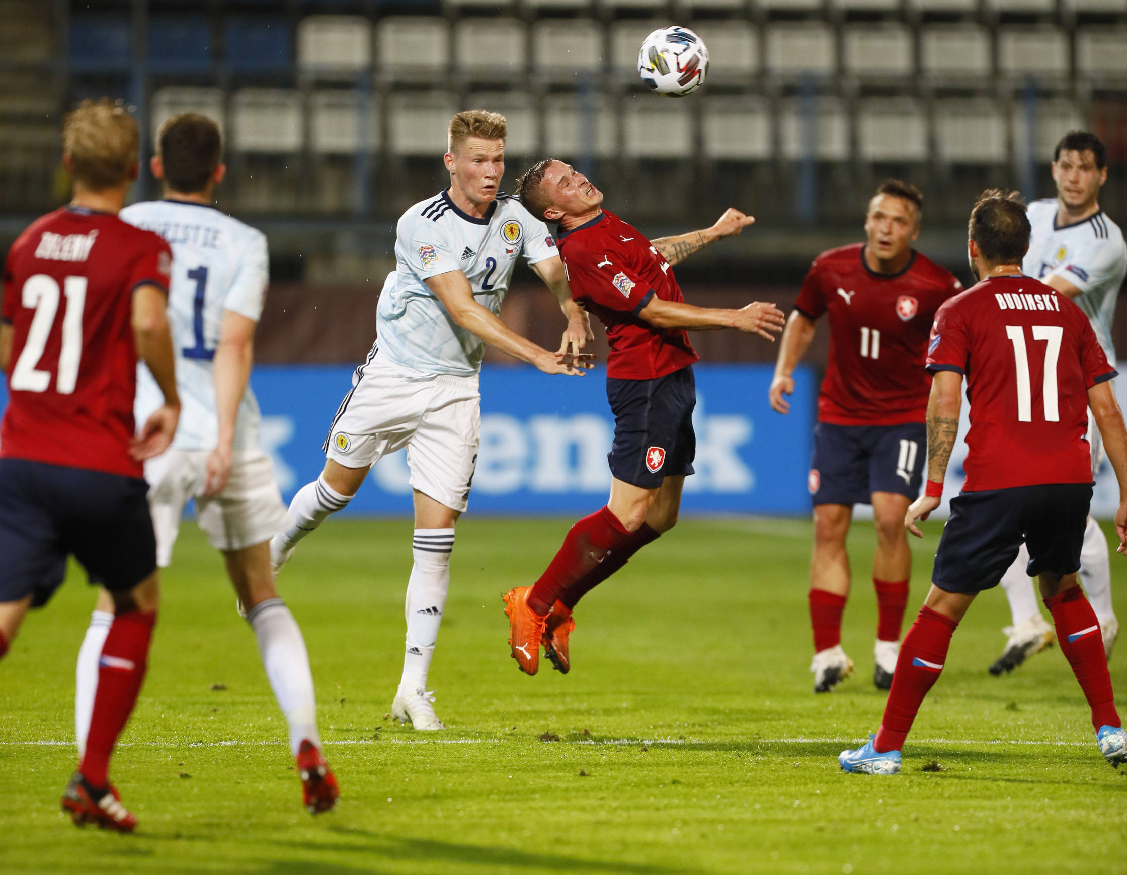 乌克兰队在欧国联赛中实力不足,遗憾出局 乌克兰队在欧国联赛中实力不足,遗憾出局