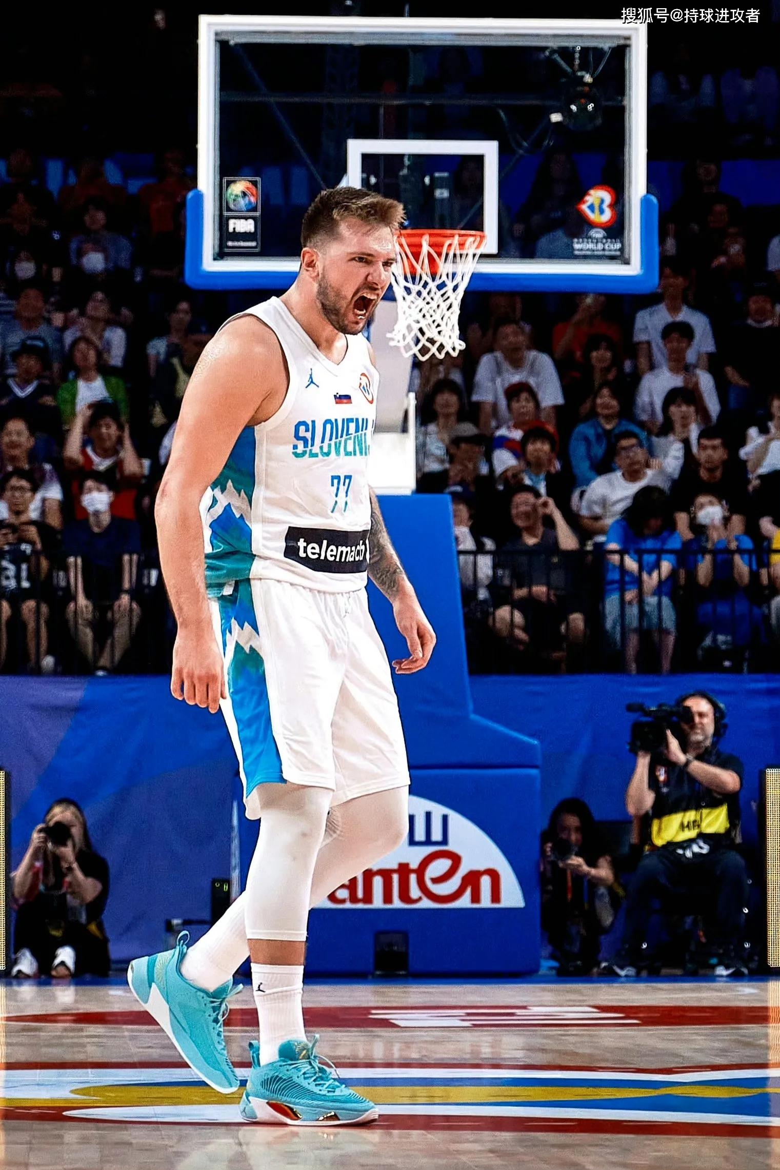 斯洛文尼亚女足无所畏惧揽得桂冠