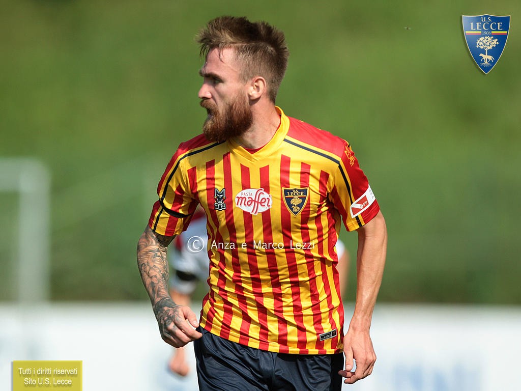 斯洛文尼亚女足无所畏惧揽得桂冠