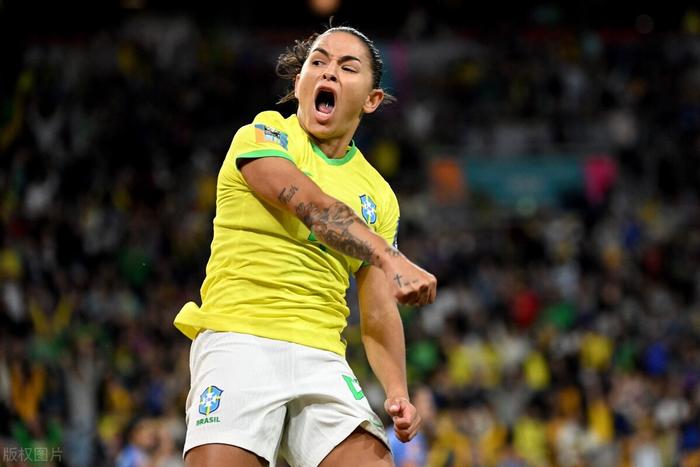 巴西女足遭遇惨败，世界杯征程惨淡收官！