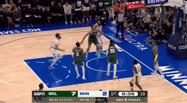 活塞逆袭雄鹿里德锁定制胜球，塞恩生涯最佳表现的简单介绍