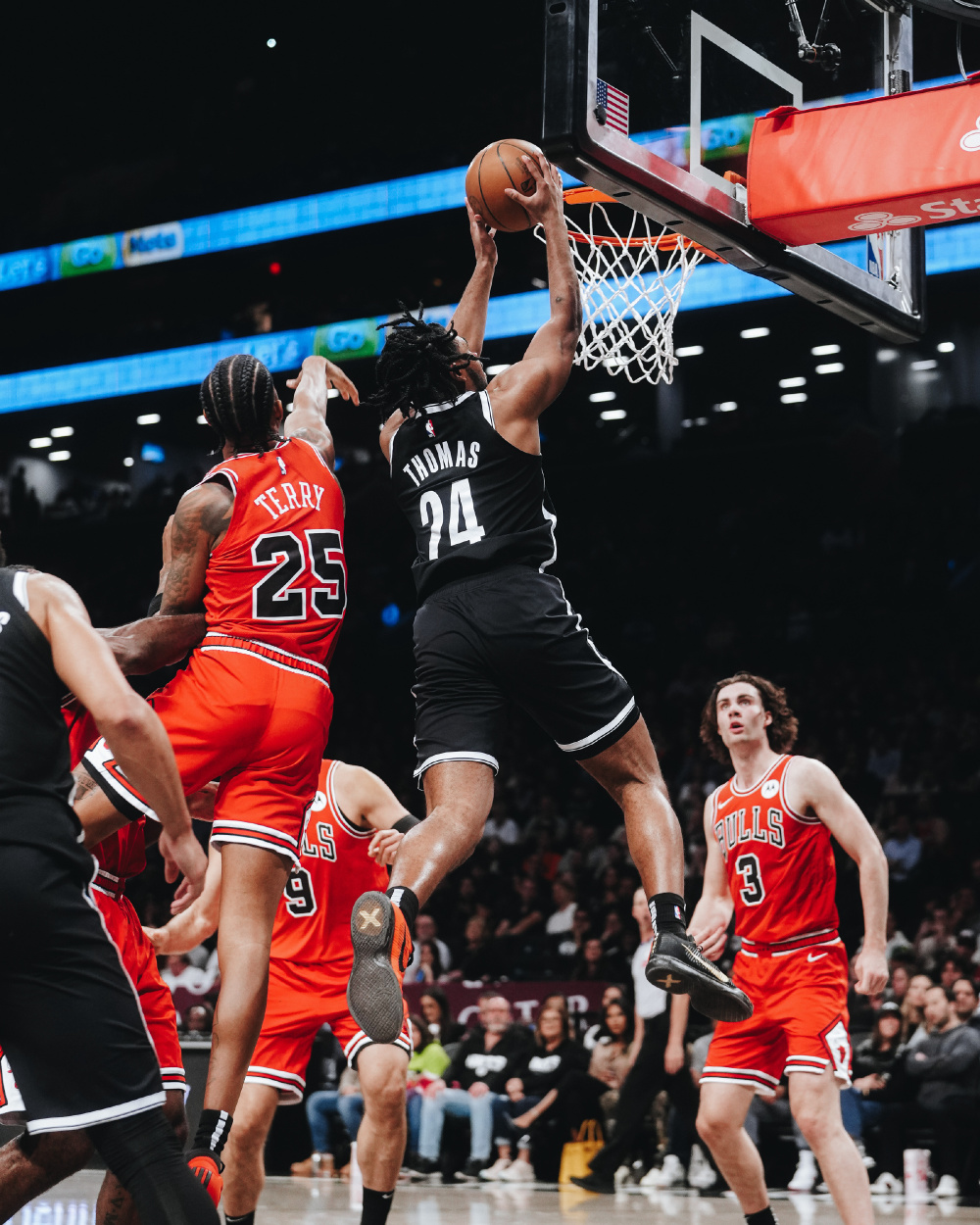 步行者再胜篮网，火力强大