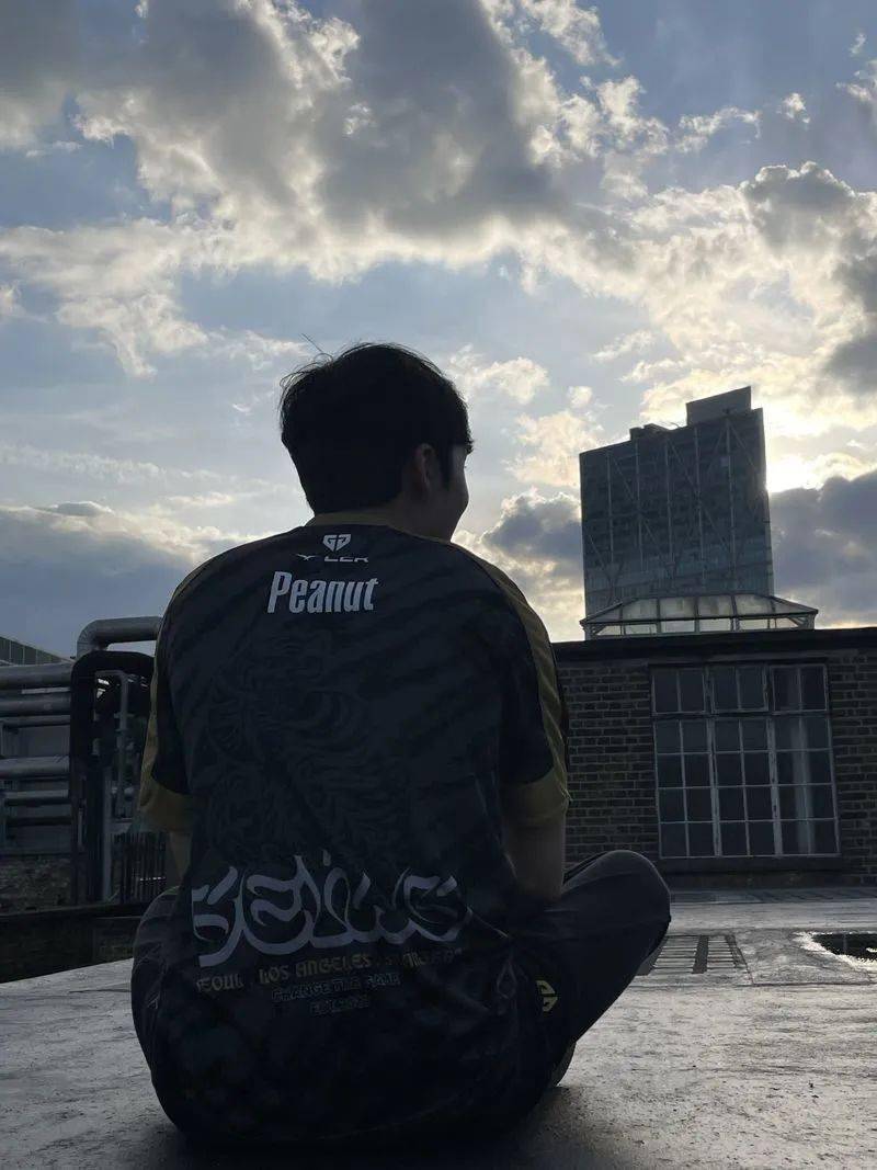 JDG逆转BRO，Peanut绝境逆转