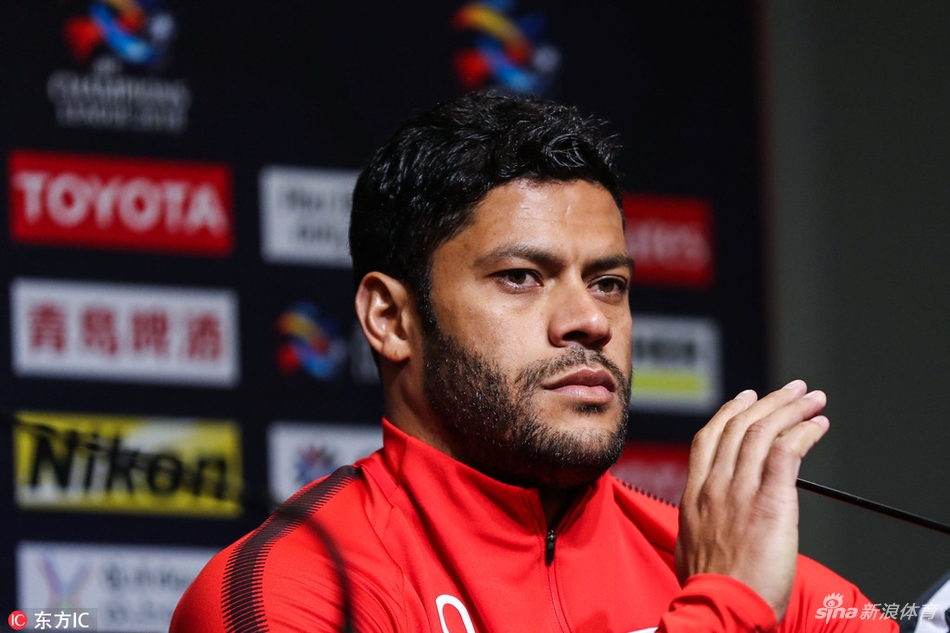 上港主教练佩雷拉：亚冠小组赛对手不容小觑，需全力应对