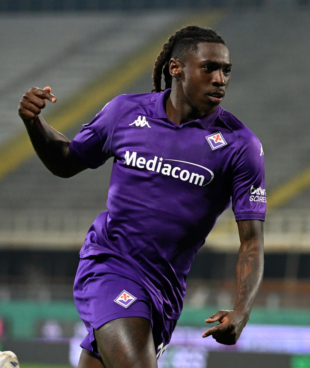 关于国际米兰1-0击败佛罗伦萨，继续领跑意甲联赛的信息