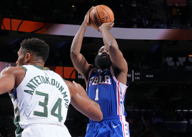 雄鹿主场大胜篮网，取得四连胜