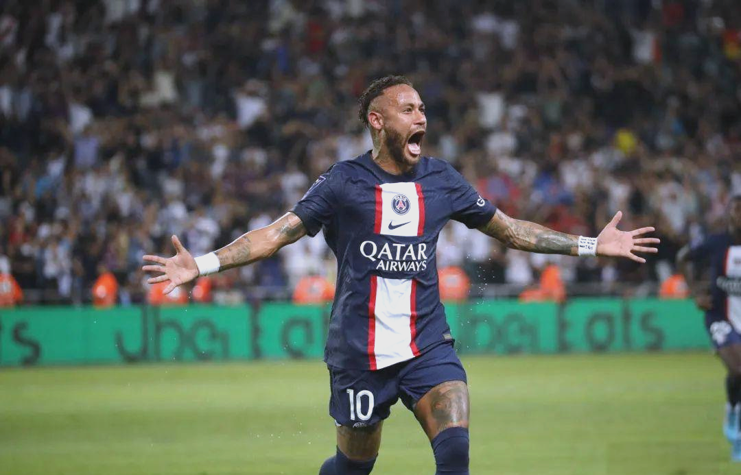 梅西携手内马尔，巴黎圣日耳曼击败曼联的简单介绍