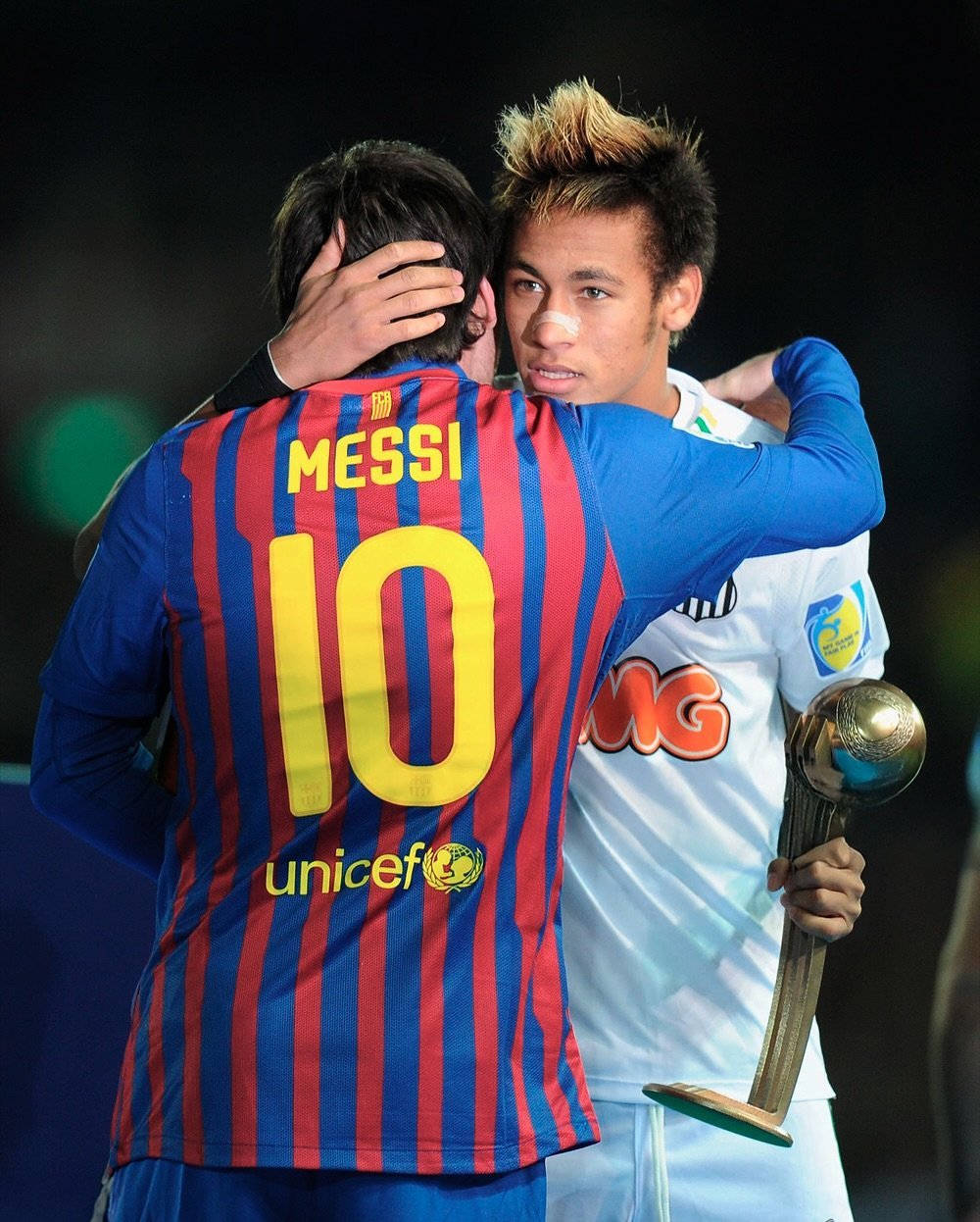 梅西携手内马尔，巴黎圣日耳曼击败曼联的简单介绍