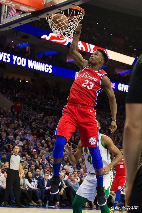 雄鹿击败活塞,继续领先东部 雄鹿击败活塞,继续领先东部