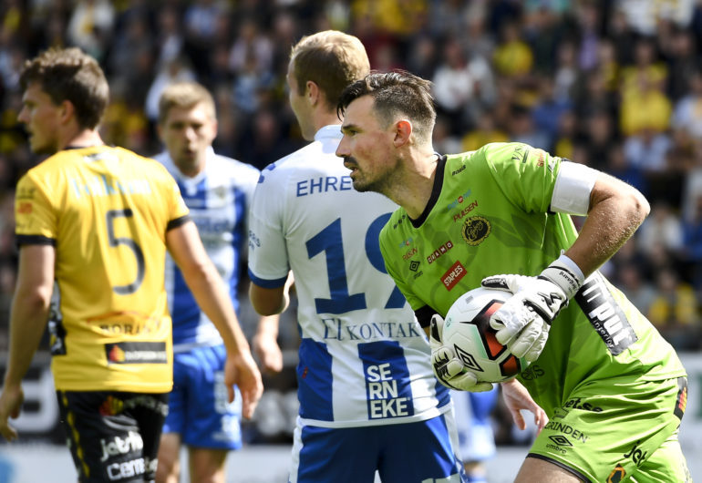 里昂客场击败对手，重返前四